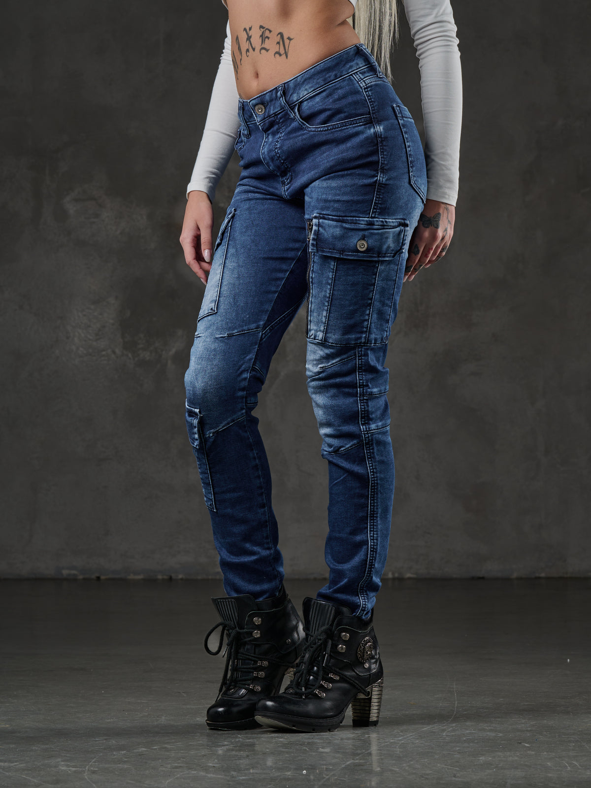 WD531 Basic Women's Jeans with Cargopocket