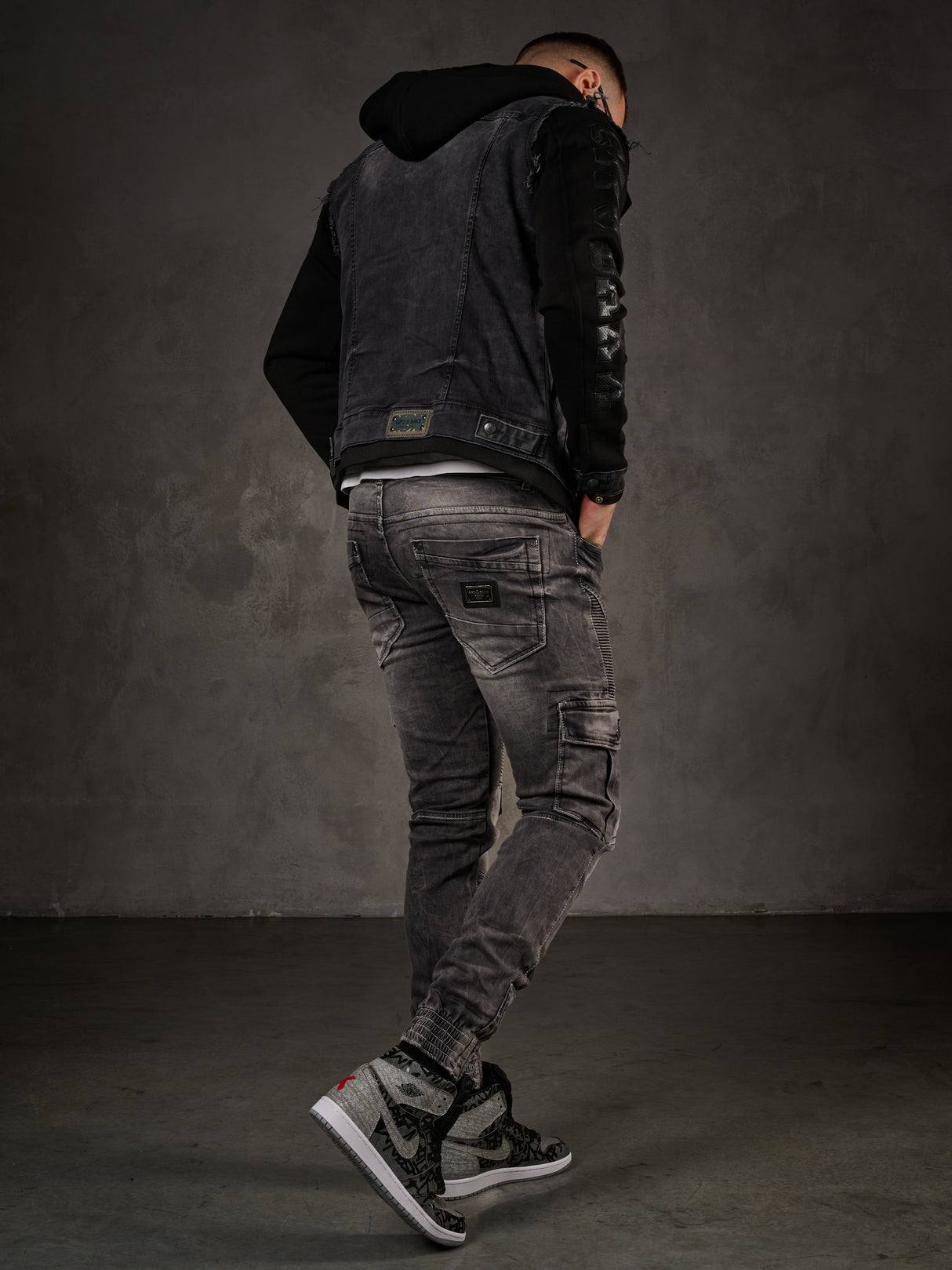 Giacca in denim CJ155, giacca in felpa con cappuccio in look western