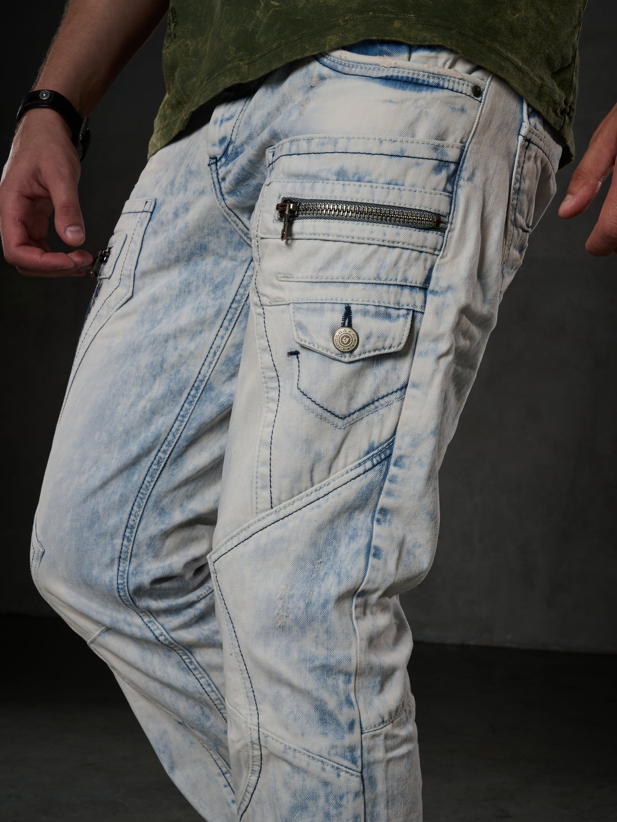 CD272 Herren bequeme Jeans mit bestickten Nähten in Straight Fit