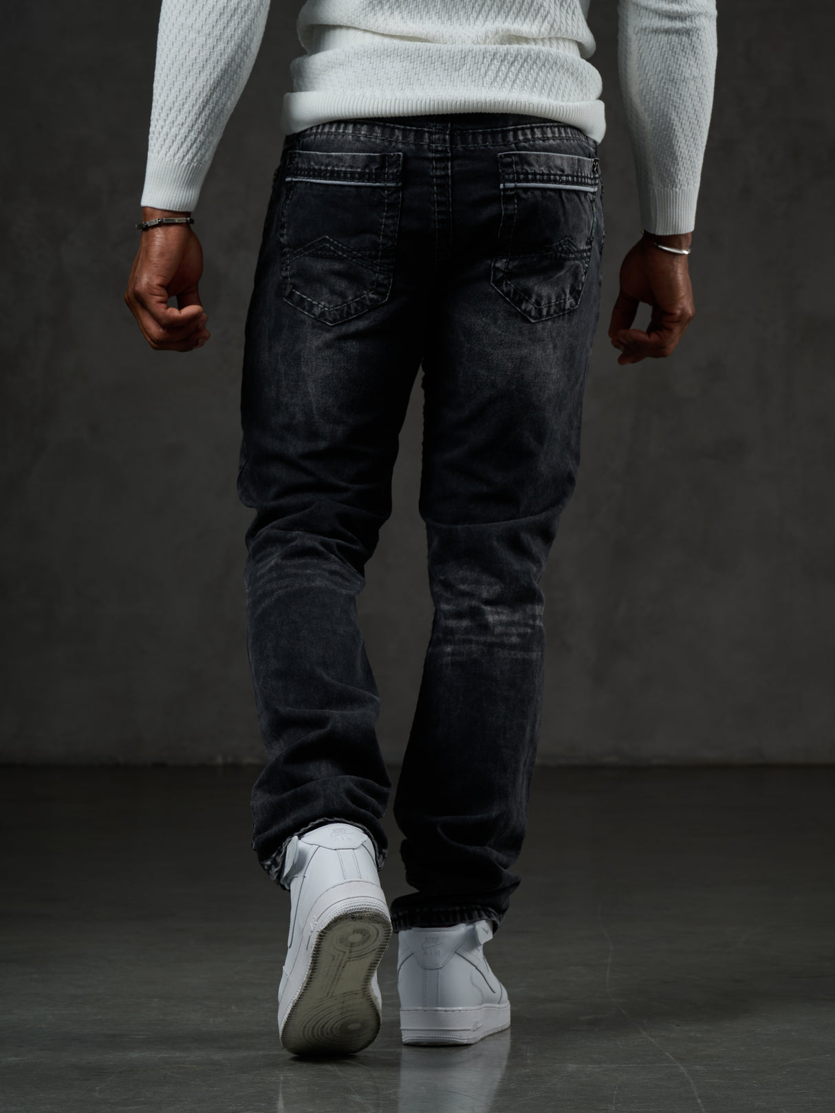 CD148 Comfortabele Heren Jeans met Contraststiksels in Straight-Fit