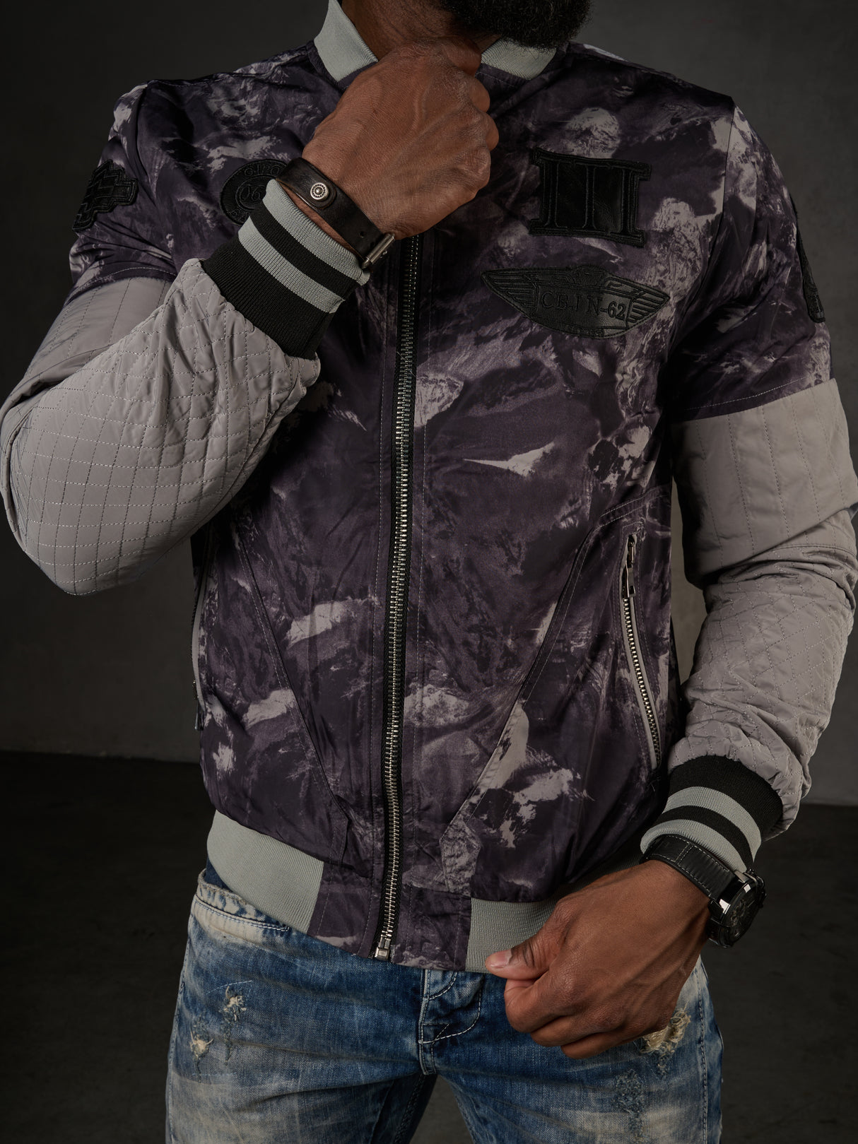 CJ210 Herren Übergangsjacke – Camouflage-Design in Grau mit Strukturmix & urbanem Look | Leichte Jacke für Frühling & Herbst