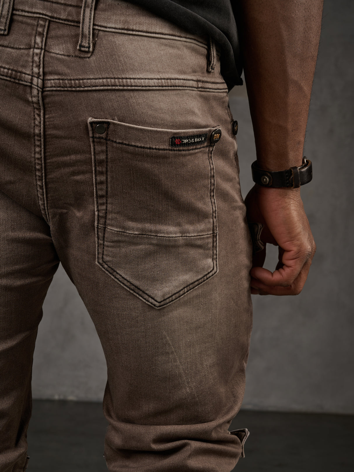 CD555 Herren Slim-Fit-Jeans im modischem Destroyed-Look