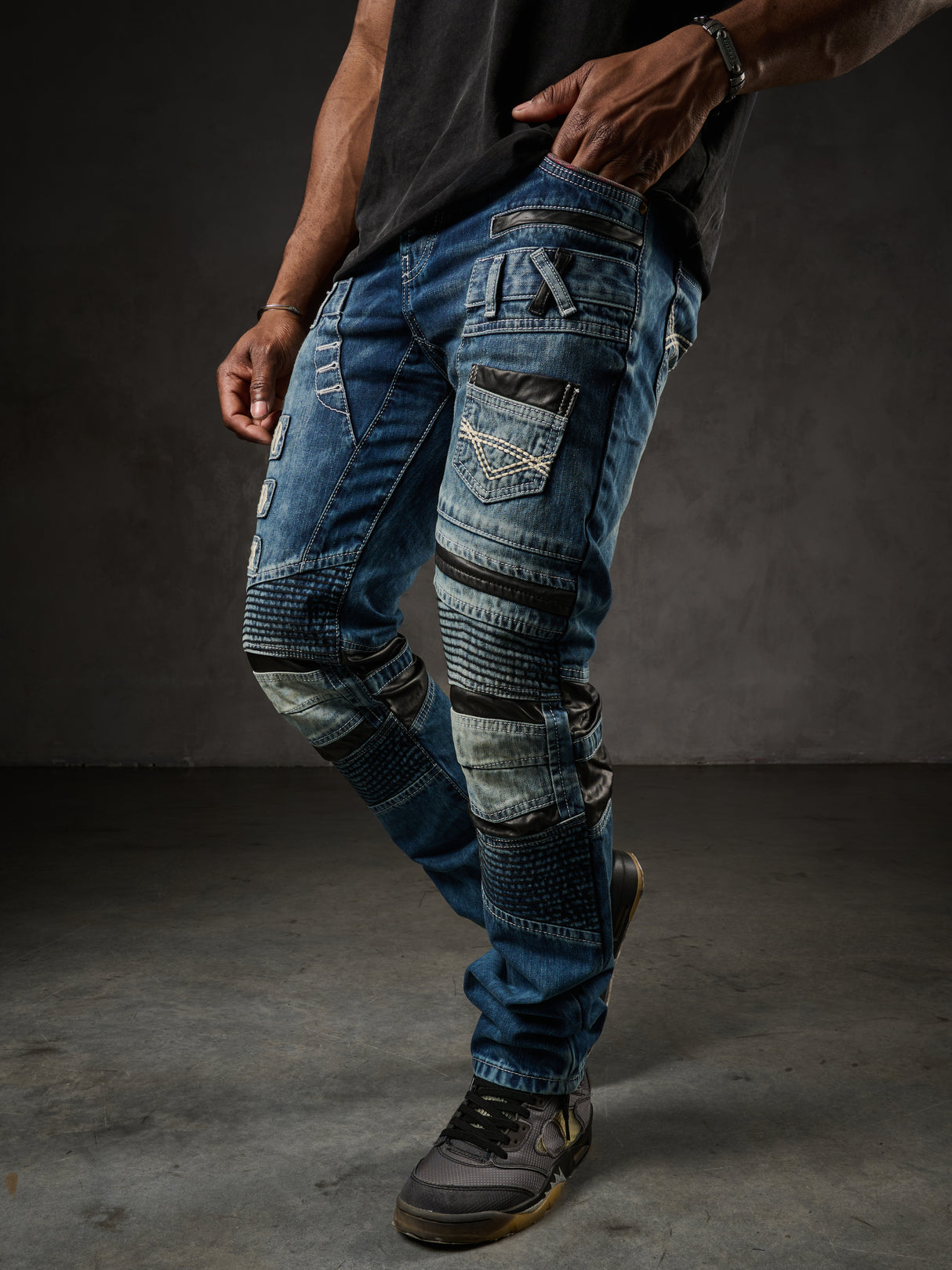 CD637 Jeans cómodos para hombres en un aspecto genial