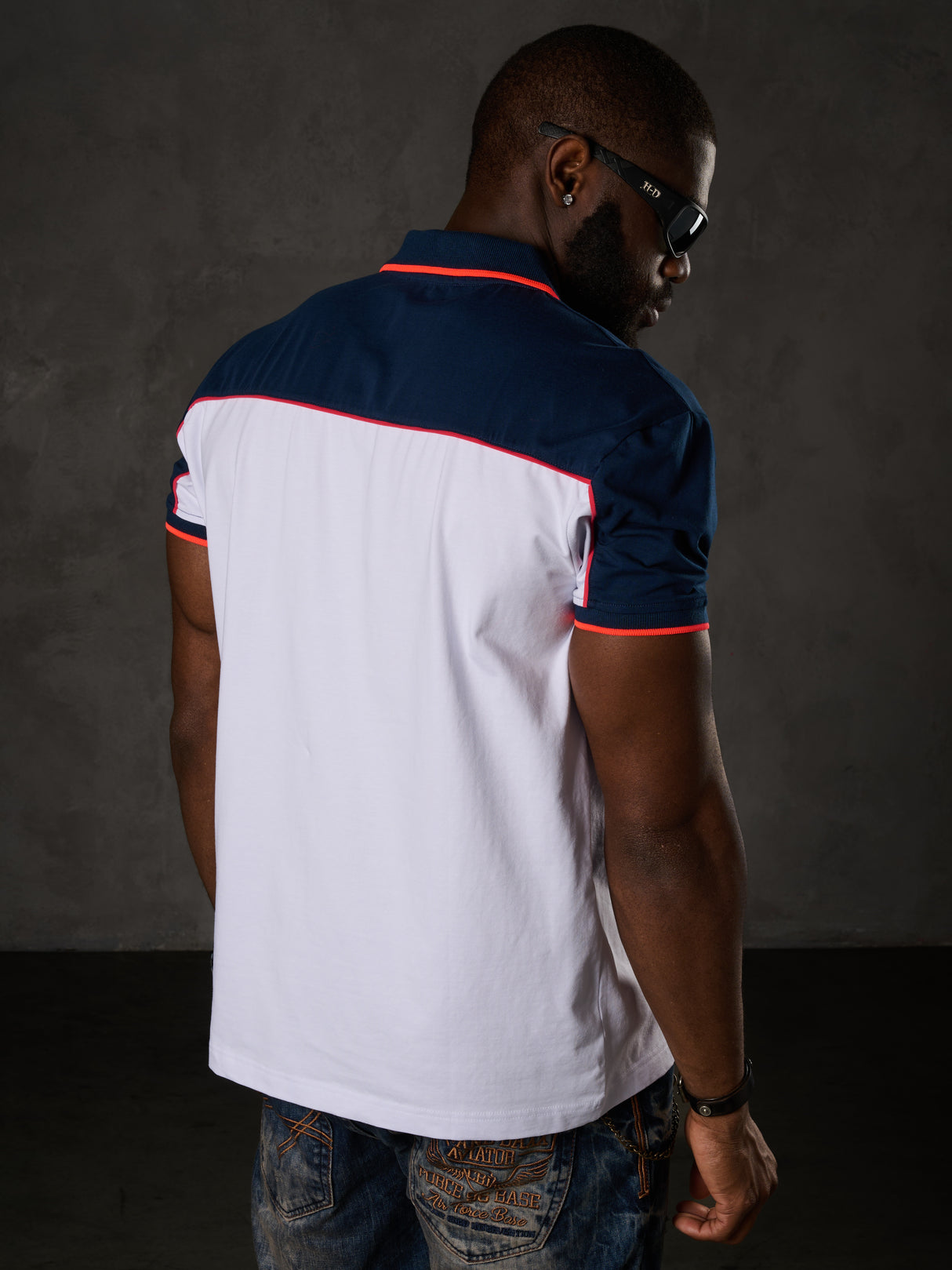 CT803-Camiseta Polo Camiseta en Regular Fit con estampado y aplicación