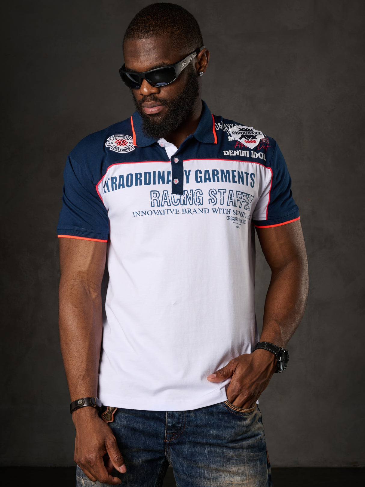 CT803-Camiseta Polo Camiseta en Regular Fit con estampado y aplicación