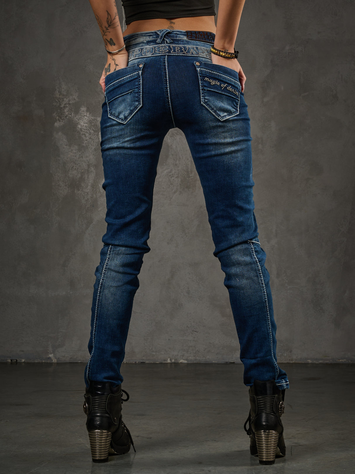 WD200B damskie jeansy slim fit