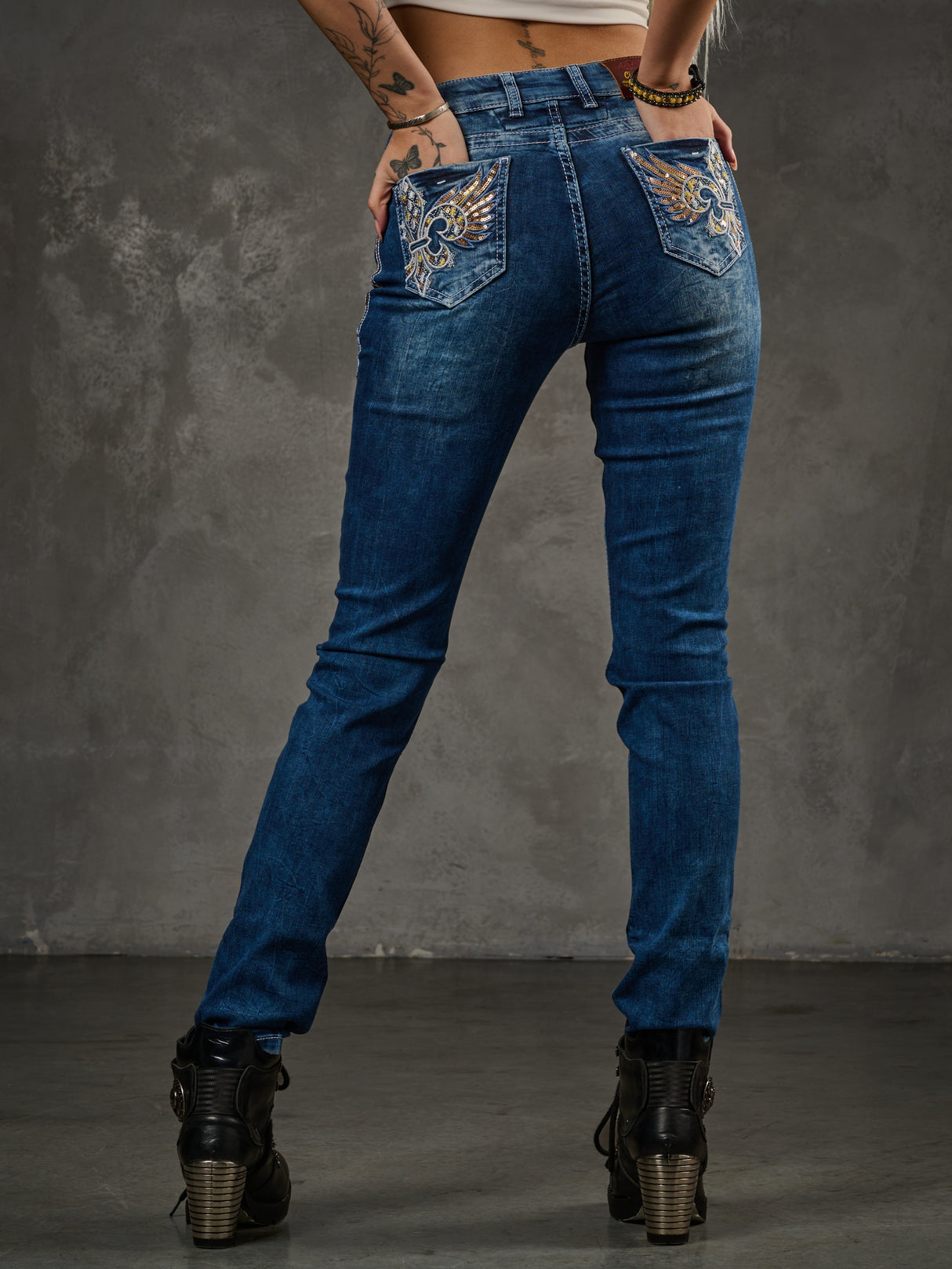 WD402 WOMEN JEANS