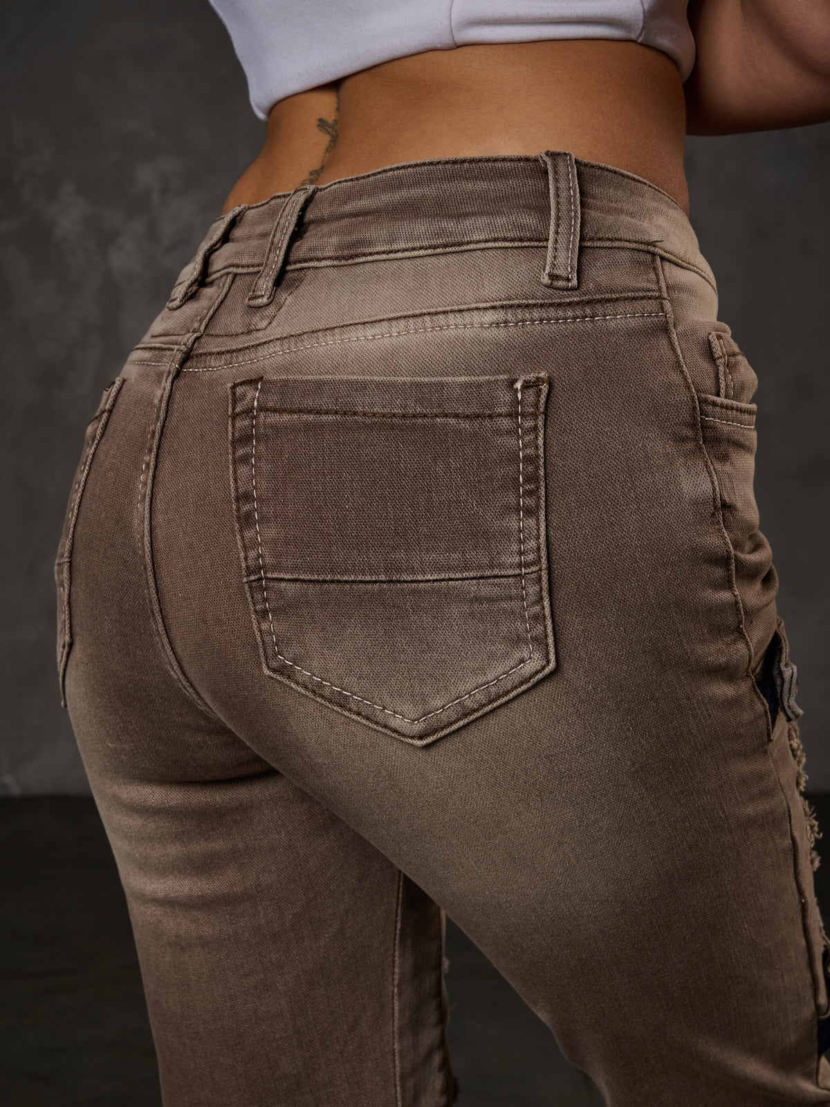 WD529 Jeans femme fantaisie avec déchirures