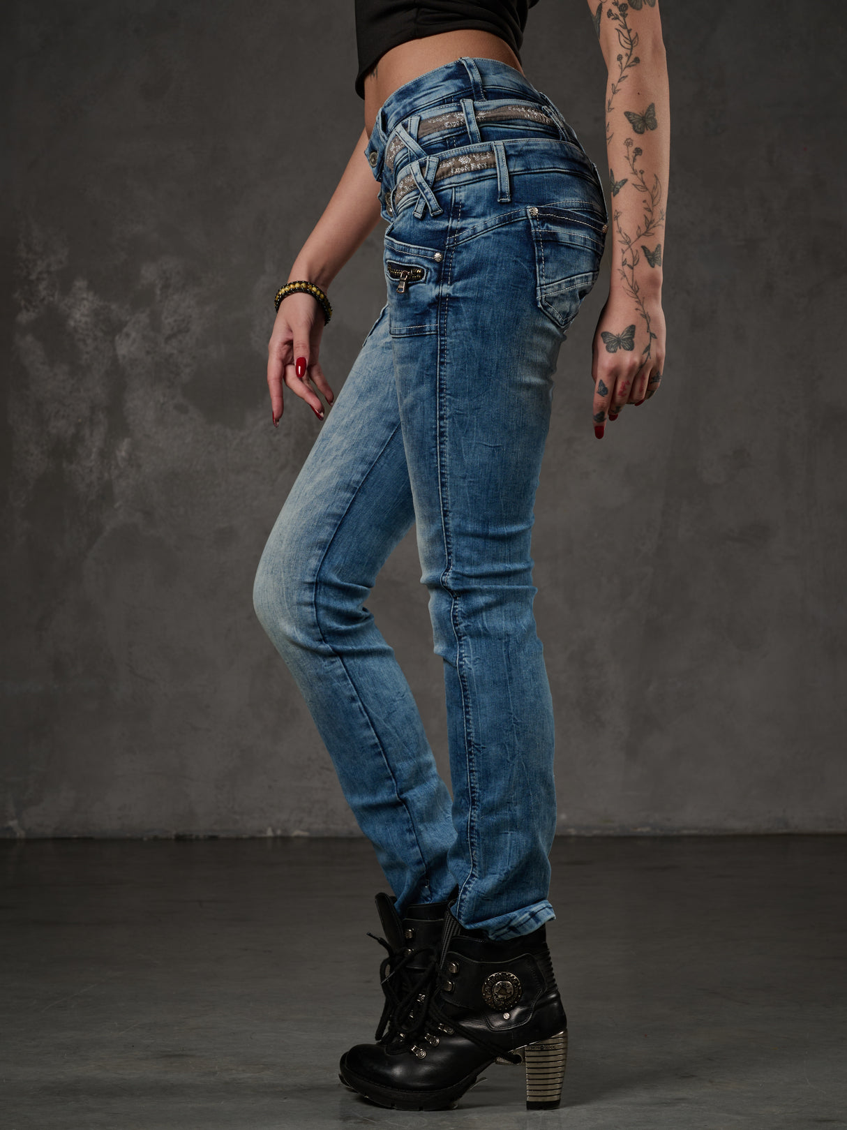 WD345 Slim-Fit Dames Jeans met Triple Waistband