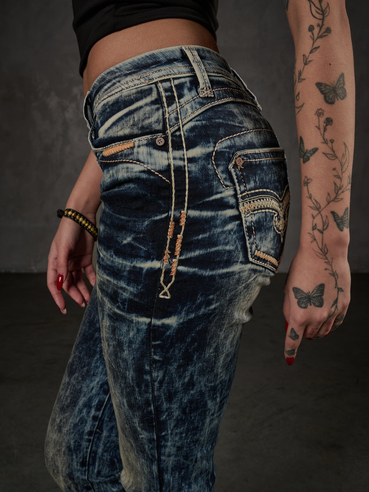 WD222 jeansy damskie z modnym wybielaniem