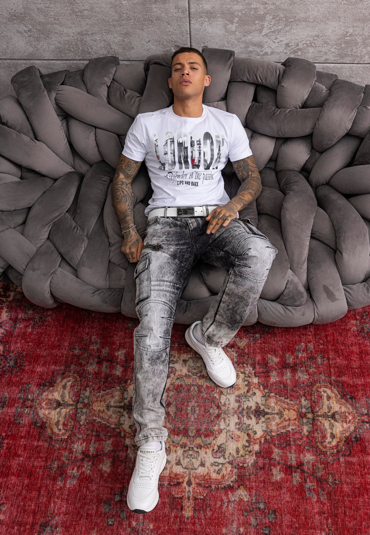 CD679 bequeme Jeans in trendiger Used-Optik
