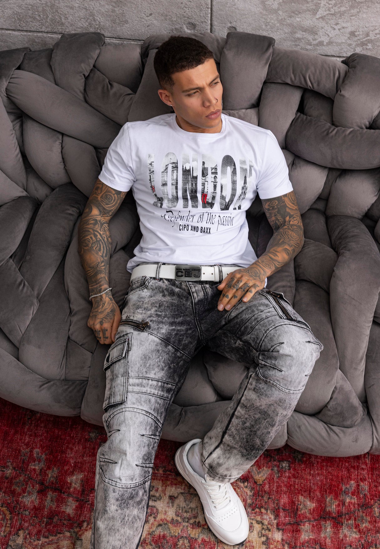 CD679 bequeme Jeans in trendiger Used-Optik