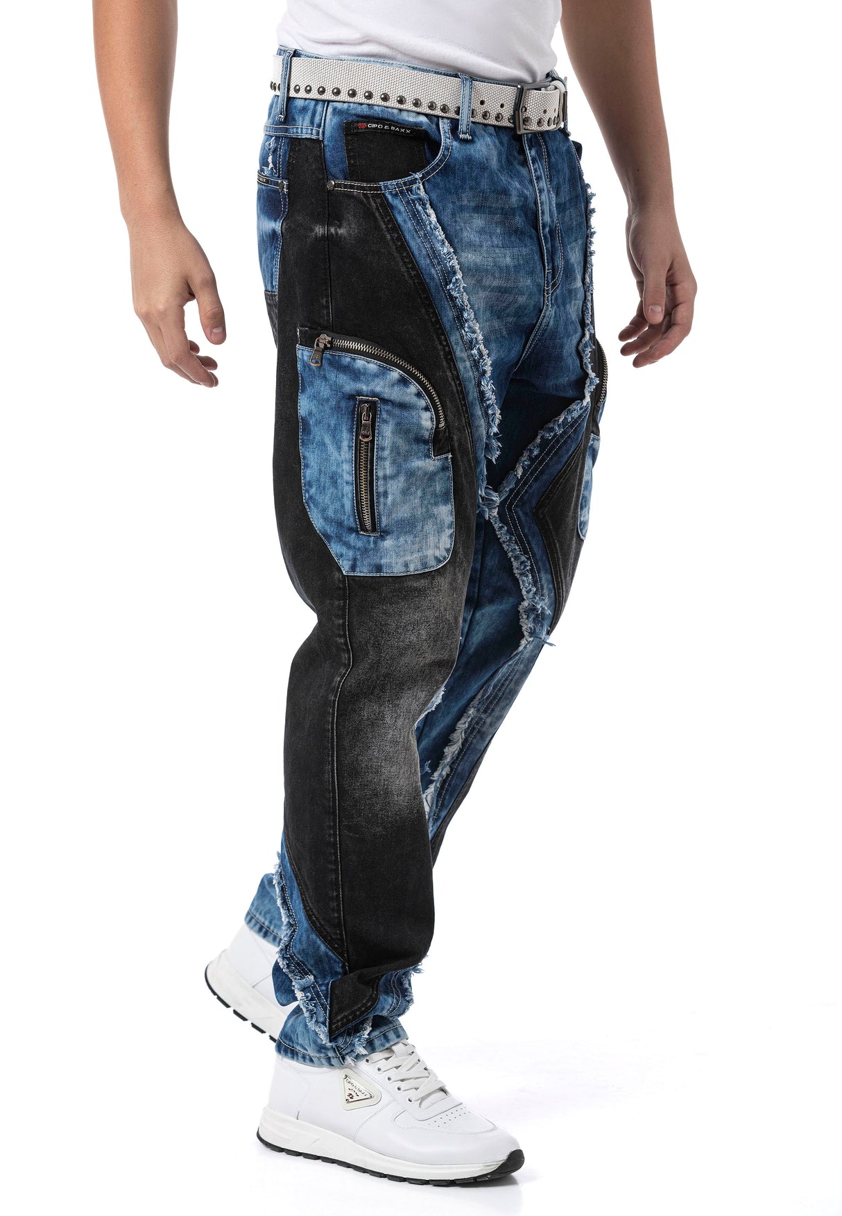 CD909 Jeans para Hombre – Corte Loose Fit con Paneles Contrastados y Cremalleras