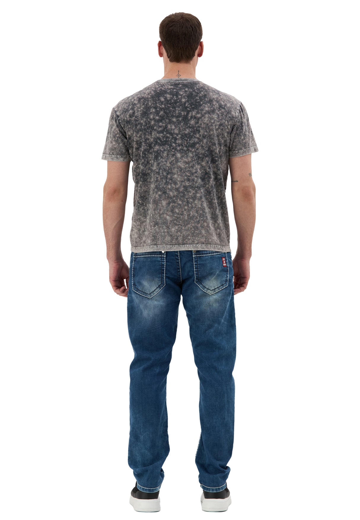 CT853 – Cipo & Baxx Herren T‑Shirt – Relax Fit Patch‑Design