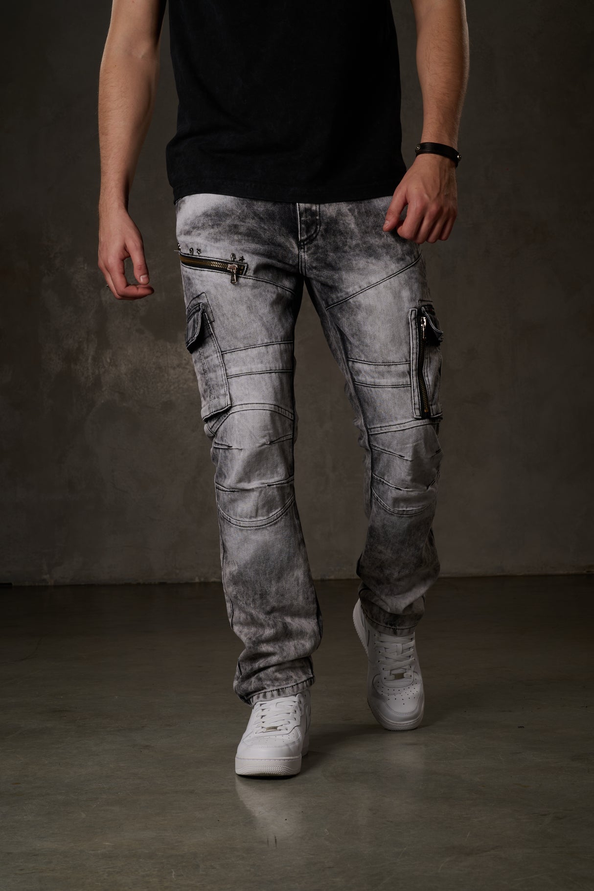 CD679 bequeme Jeans in trendiger Used-Optik