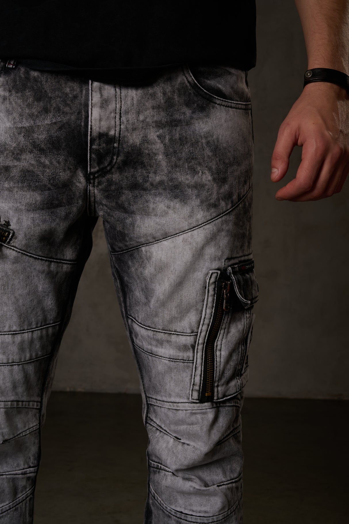 CD679 bequeme Jeans in trendiger Used-Optik