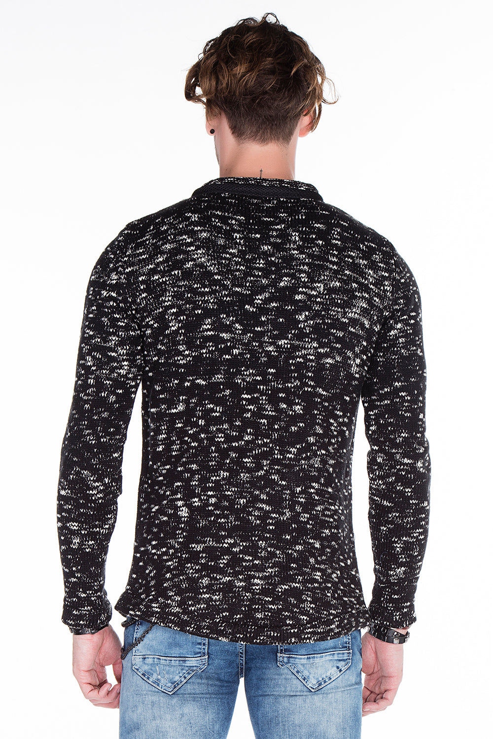 PULLOVER
