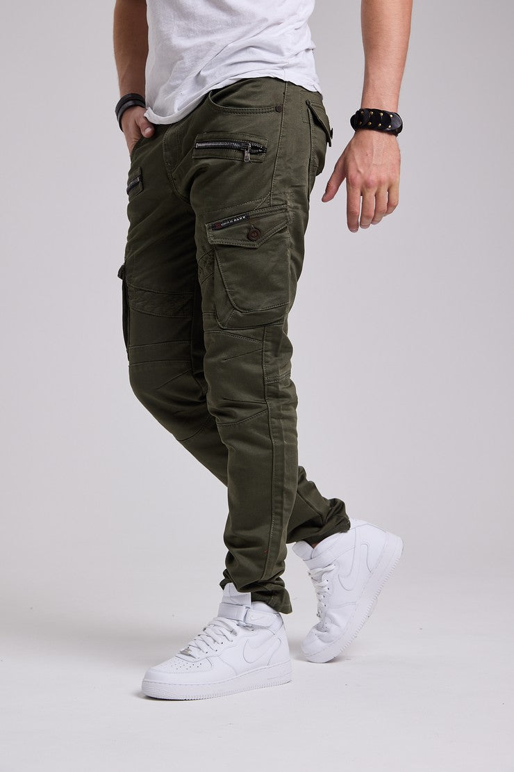 CD424 jeansy z kieszeniami cargo