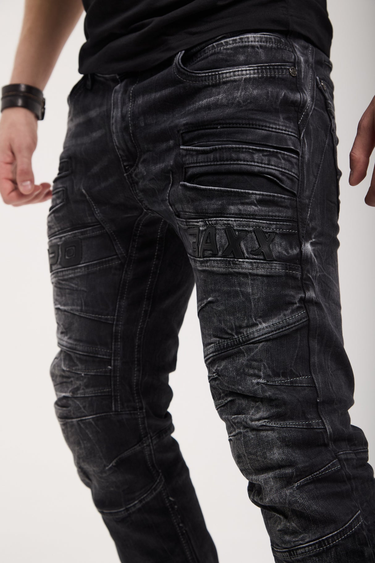 CD491 spodnie slim-fit