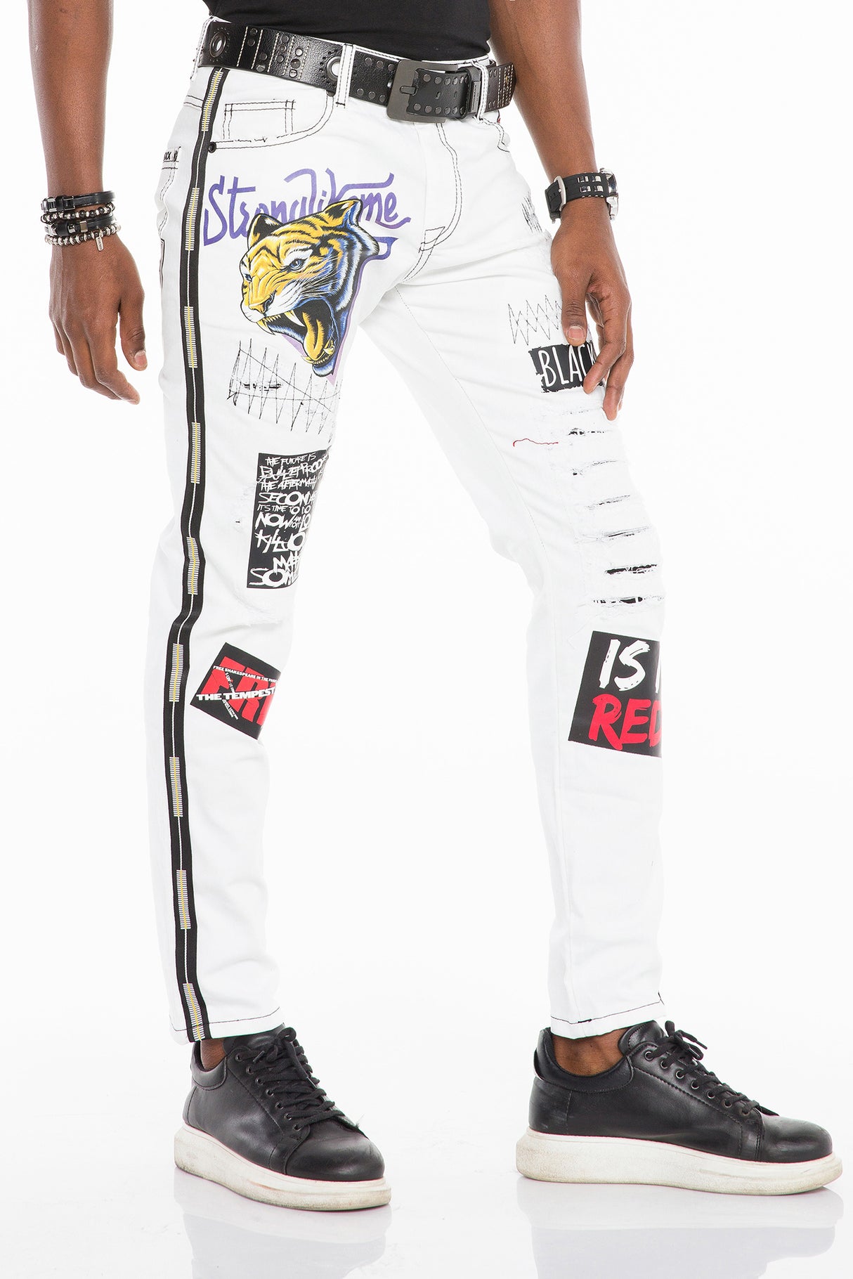 CD525 jeansy męskie z aplikacjami