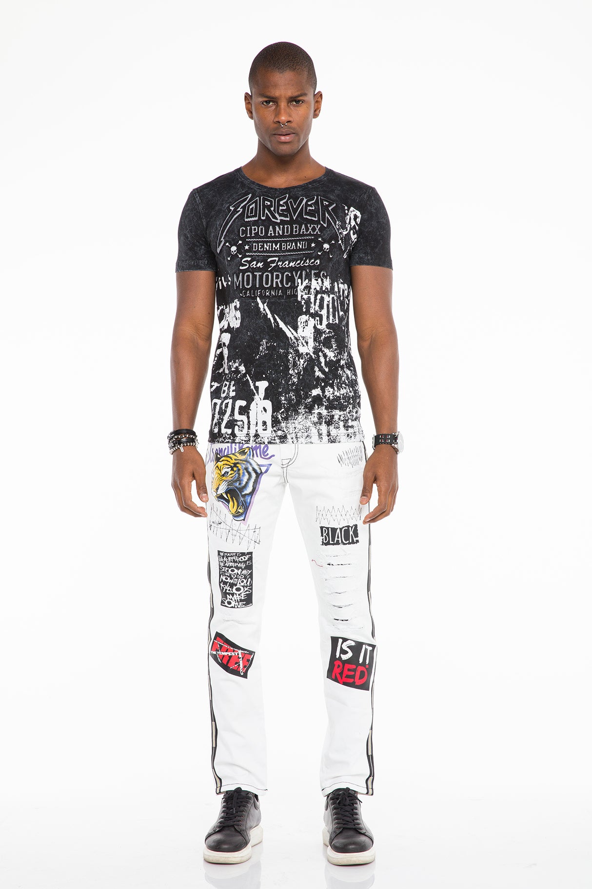 CD525 jeansy męskie z aplikacjami