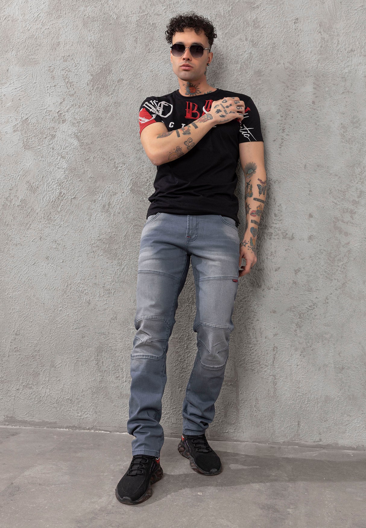 CD699 jeansy proste z ozdobnymi szwami