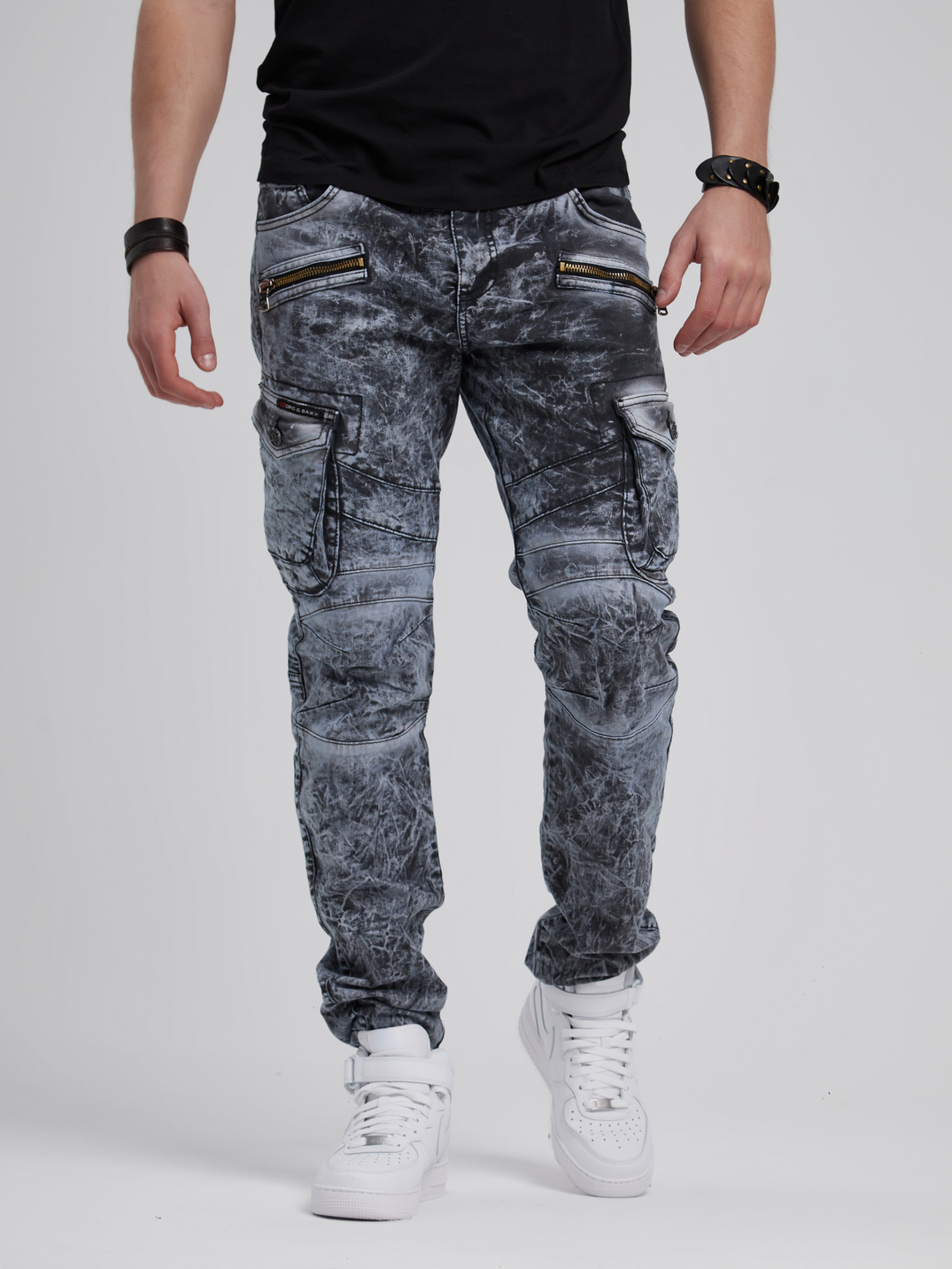 CD780 Herren Straight-Jeans mit trendigen Cargotaschen