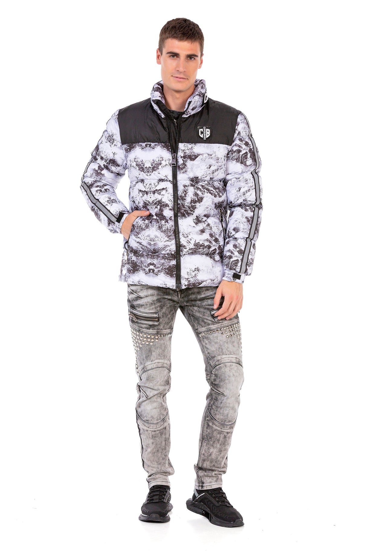 CM183 Herren Winterjacke – Urbaner Print-Look mit Markenfutter & isolierter Kapuze