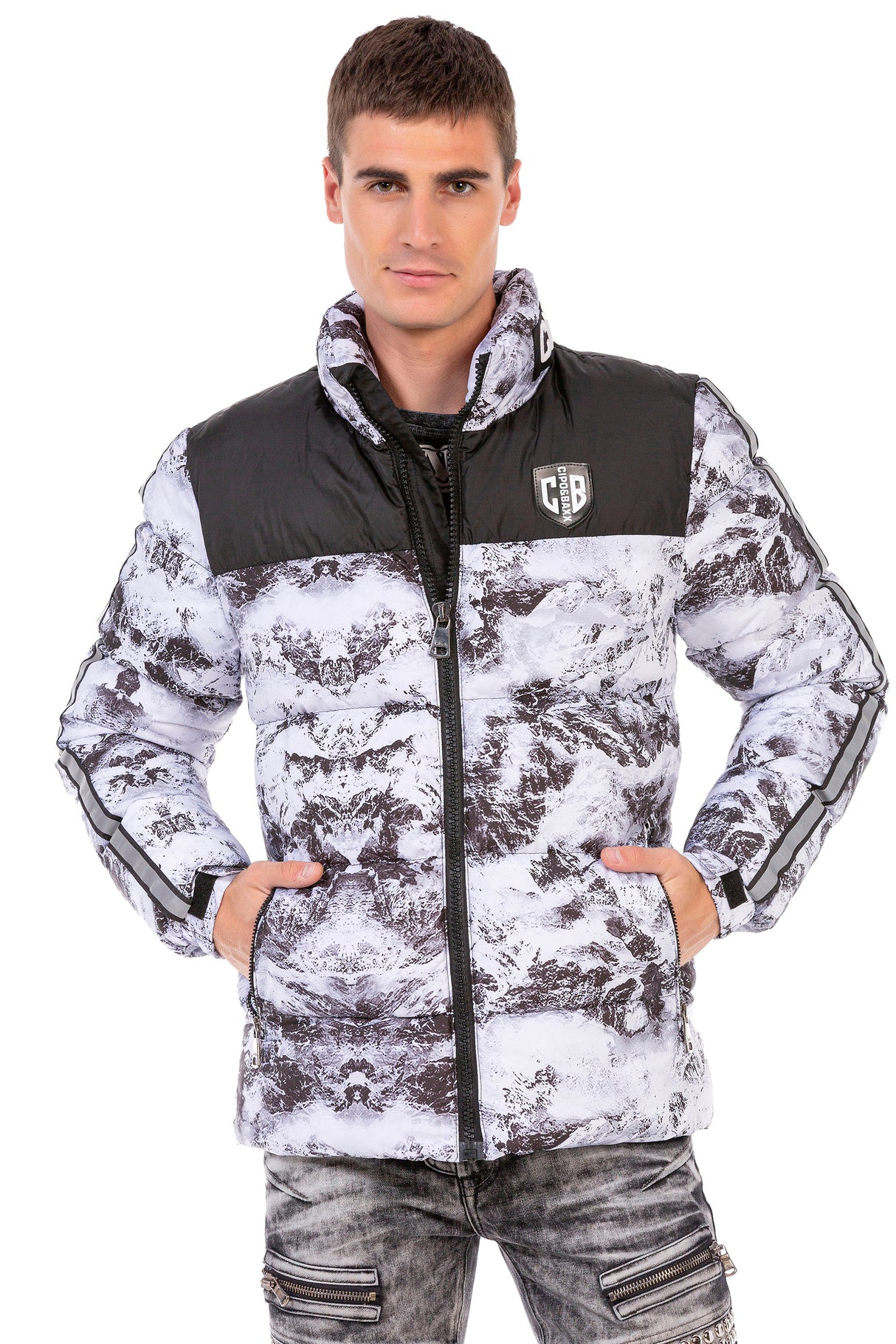CM183 Herren Winterjacke – Urbaner Print-Look mit Markenfutter & isolierter Kapuze