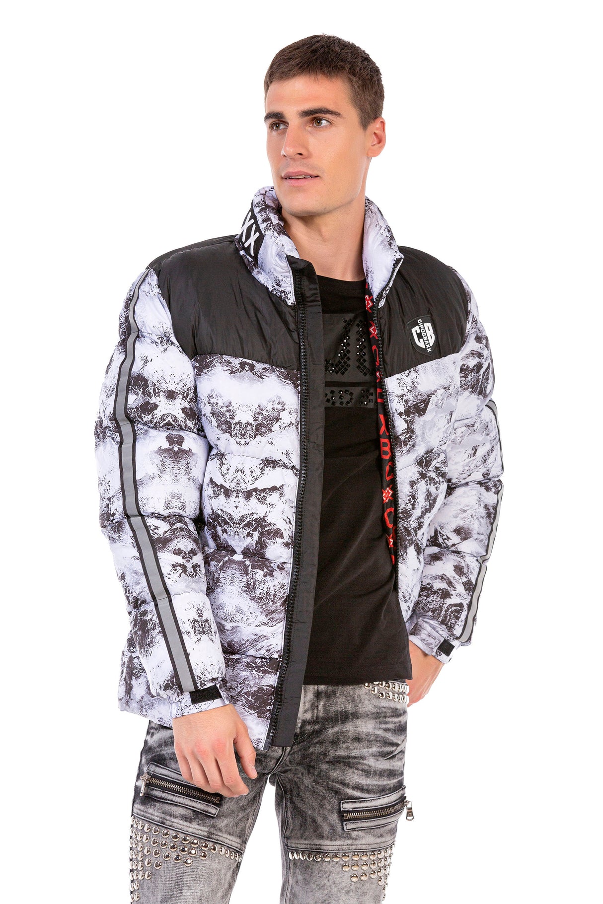 CM183 Herren Winterjacke – Urbaner Print-Look mit Markenfutter & isolierter Kapuze
