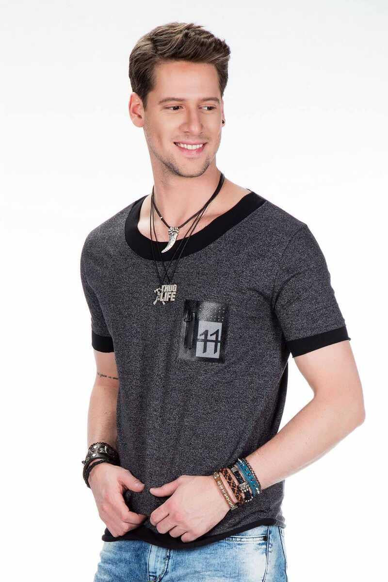 CT425 t-shirt męski z aplikacją na piersi