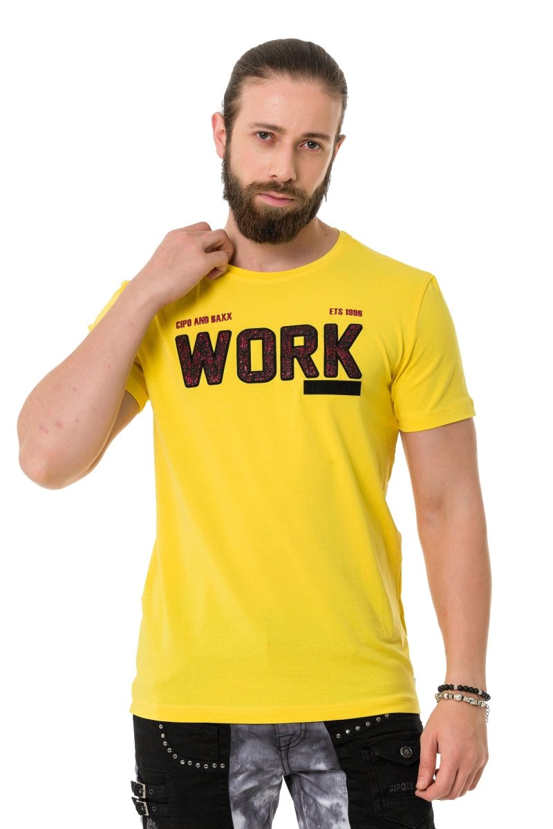 CT734 t-shirt męski z ozdobnym tłoczonym napisem