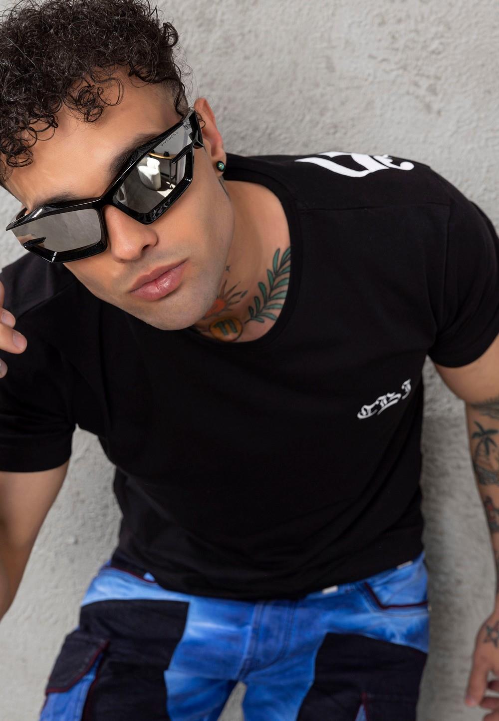 CT788 t-shirt męski z przyciągającym wzrok nadrukiem z tyłu