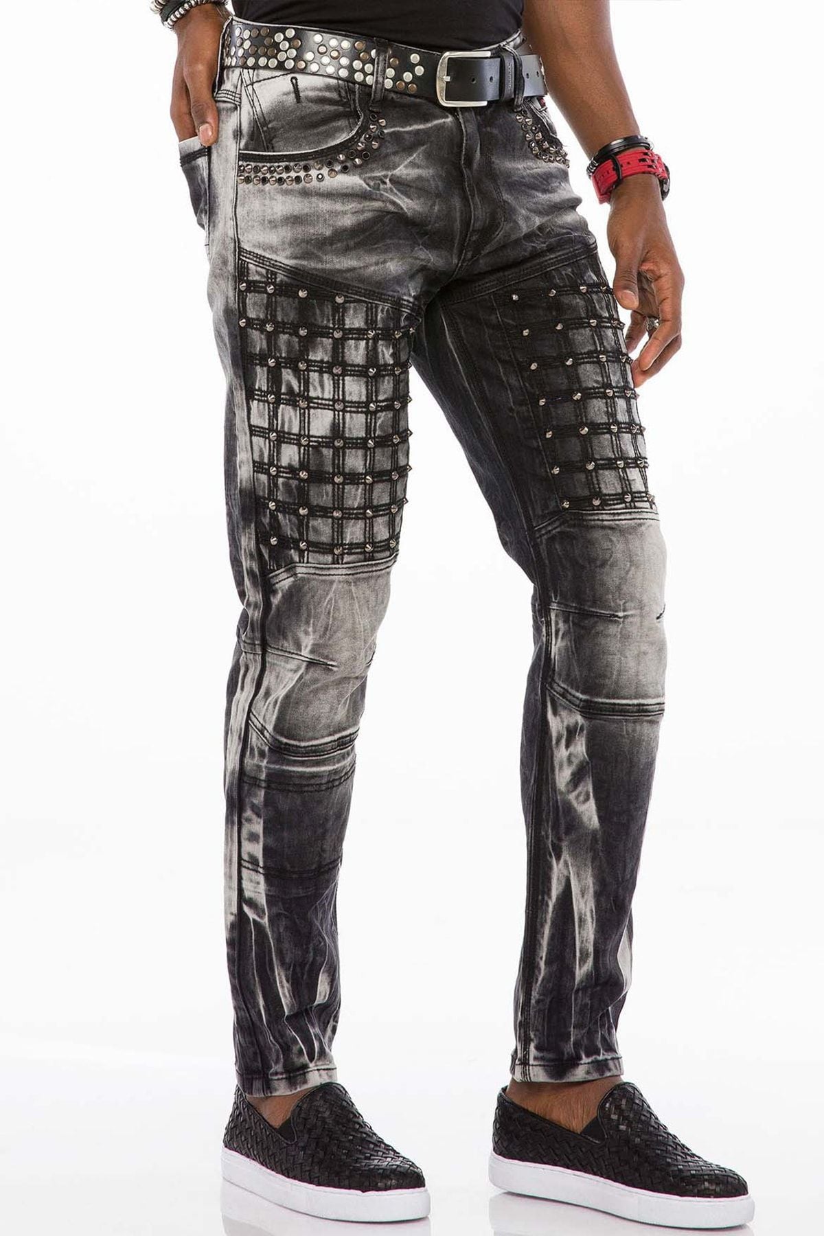 CD496 jeansy sprane z aplikacją