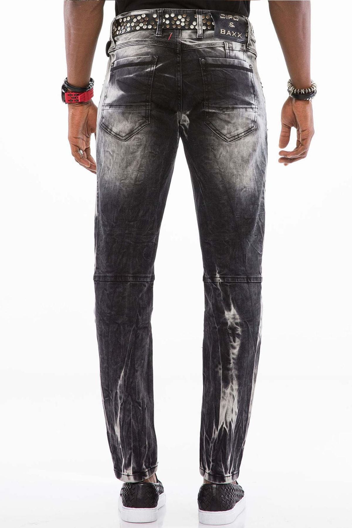 CD496 jeansy sprane z aplikacją