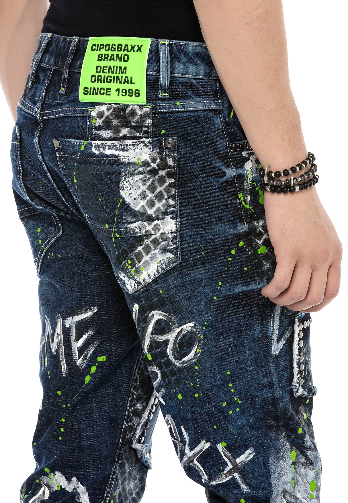 CD591 jeansy w ekstrawaganckim stylu