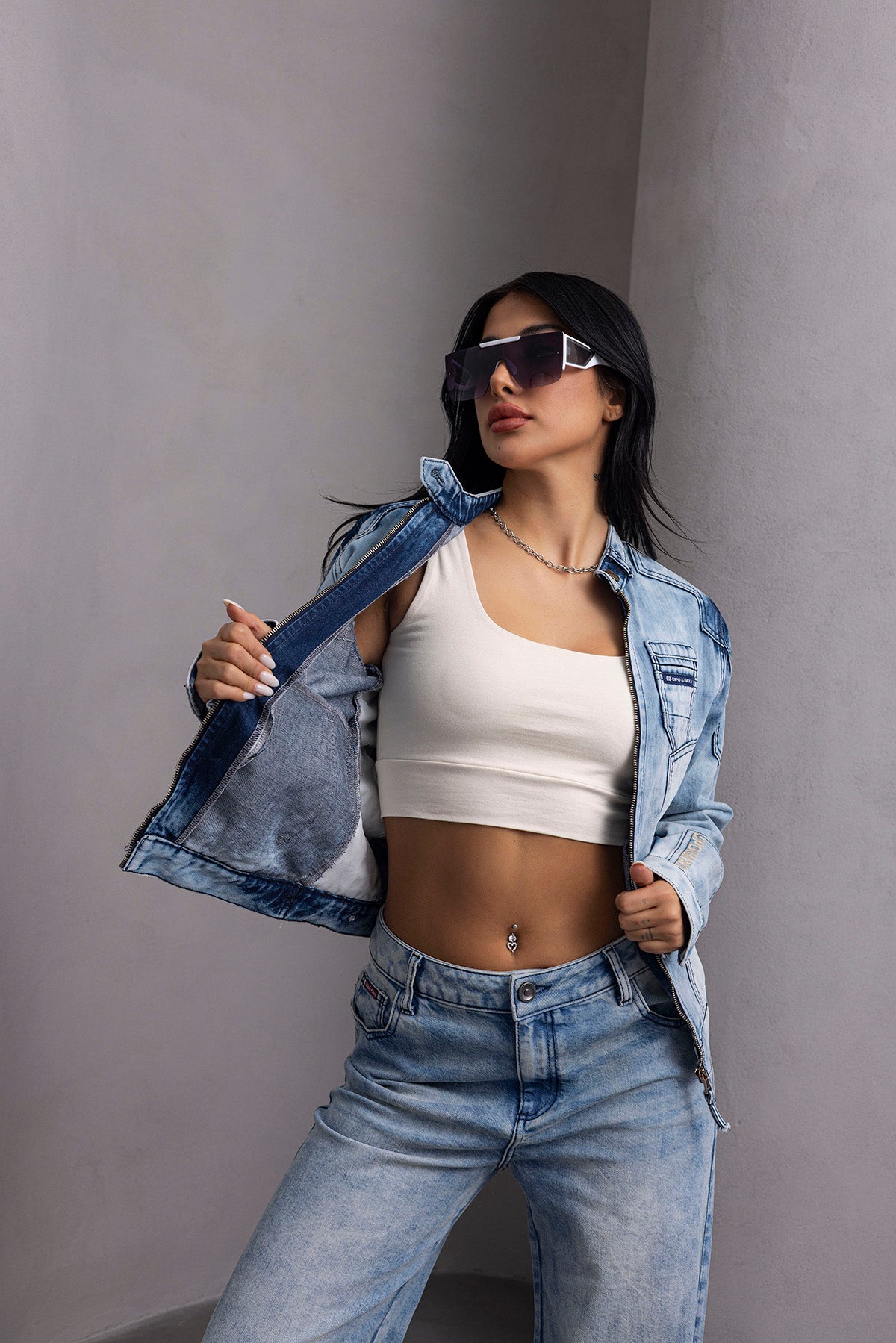 WJ233 kurtka jeansowa damska