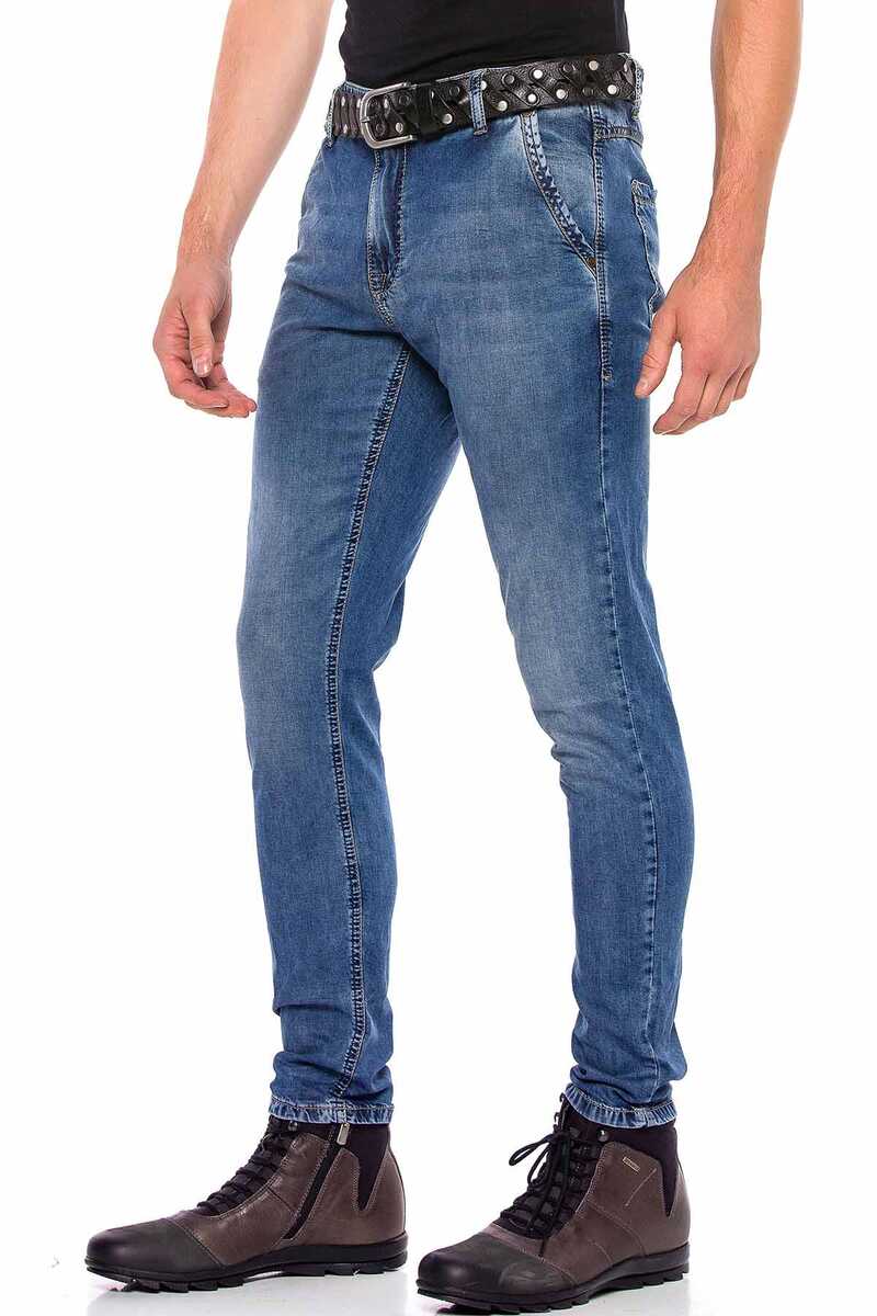 CD554 jeansy slim fit w klasycznym stylu