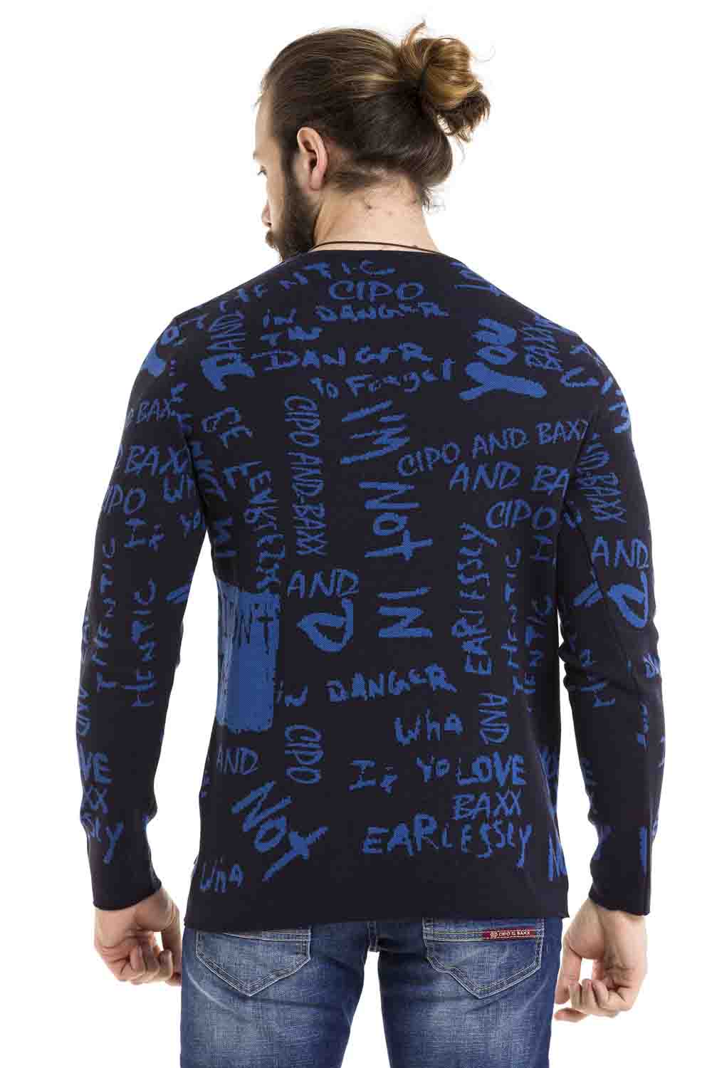 CP276 Gebreide Herentrui met trendy Letterdesign