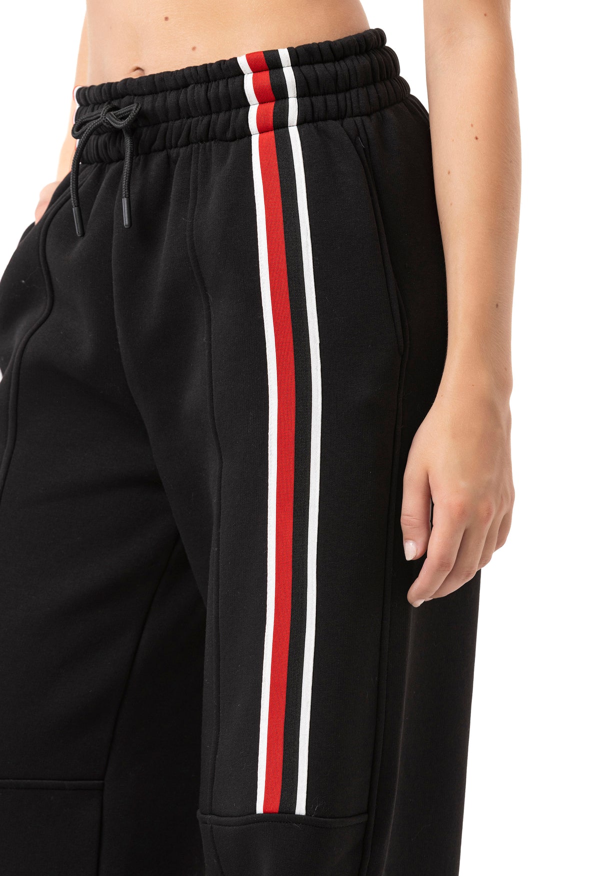 WR155 Kobiety spodnie dresowe – miejski styl i komfort