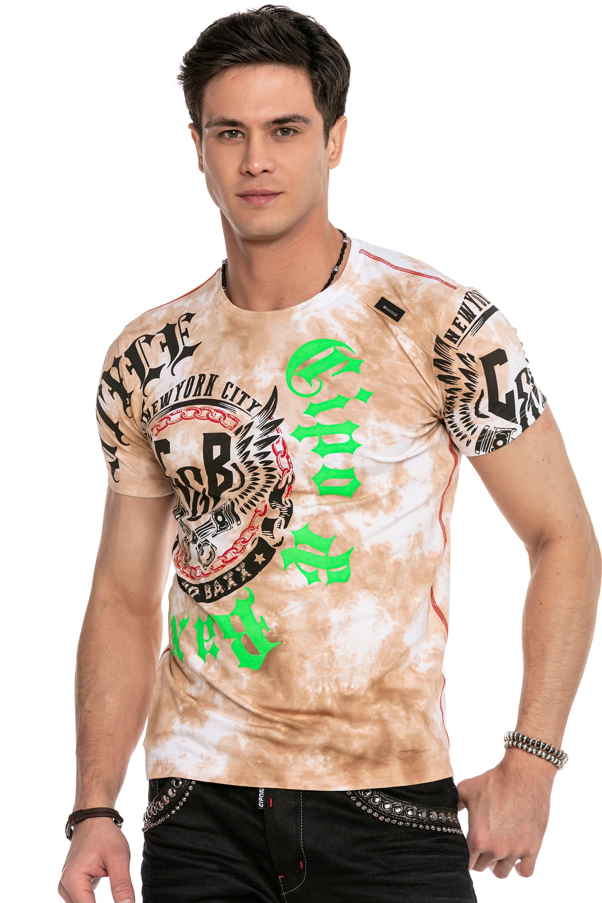 CT615 Camiseta para hombres en Batik Design