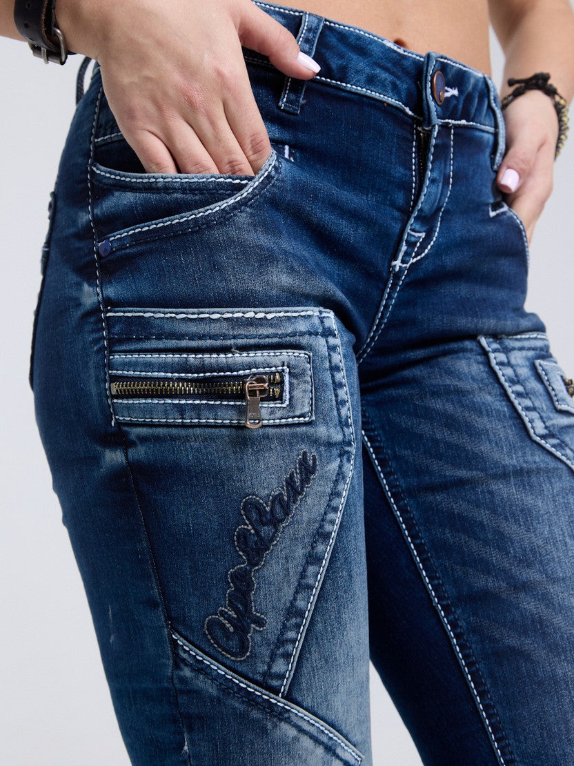 WD200B Mujeres cómodas jeans con una cintura baja en FIT del flaco