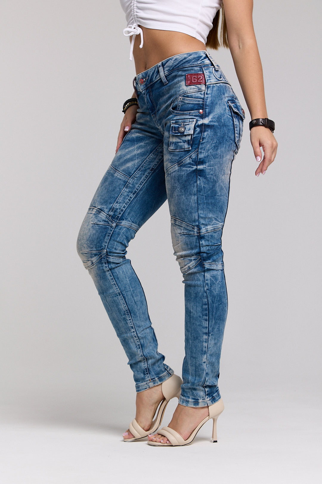 WD358 jeansy damskie z modnymi przeszyciami