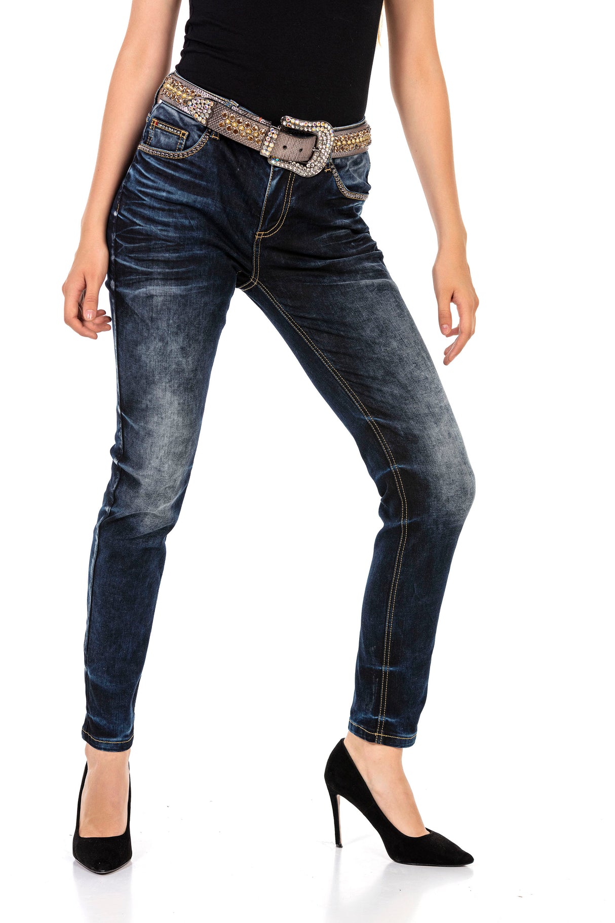 WD465 Damen Slim-Fit-Jeans mit Nietendetails
