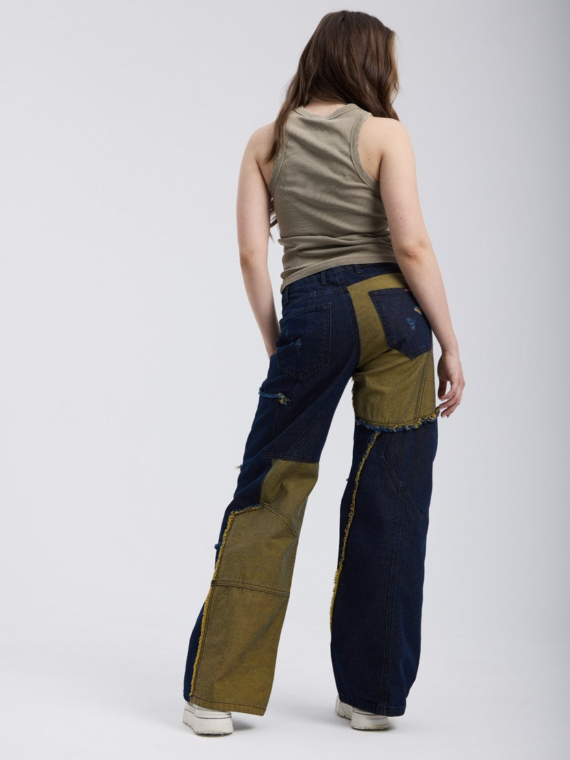 WD527 Women's Jeans in a Punk Look
