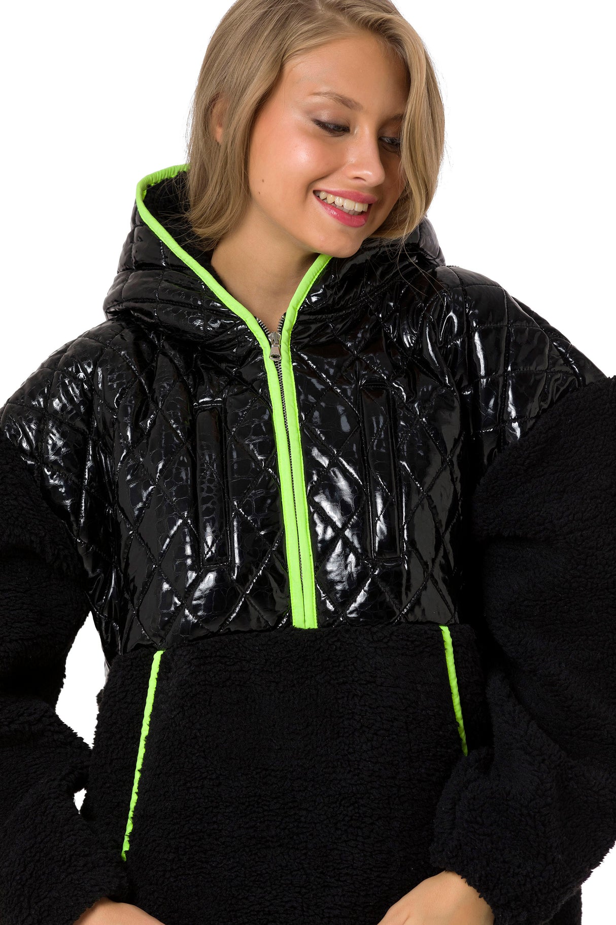 WL333 bluza damska z pikowanym błyszczącym elementem