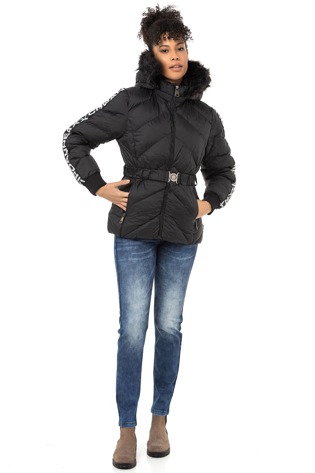 WM133 kurtka damska z paskiem