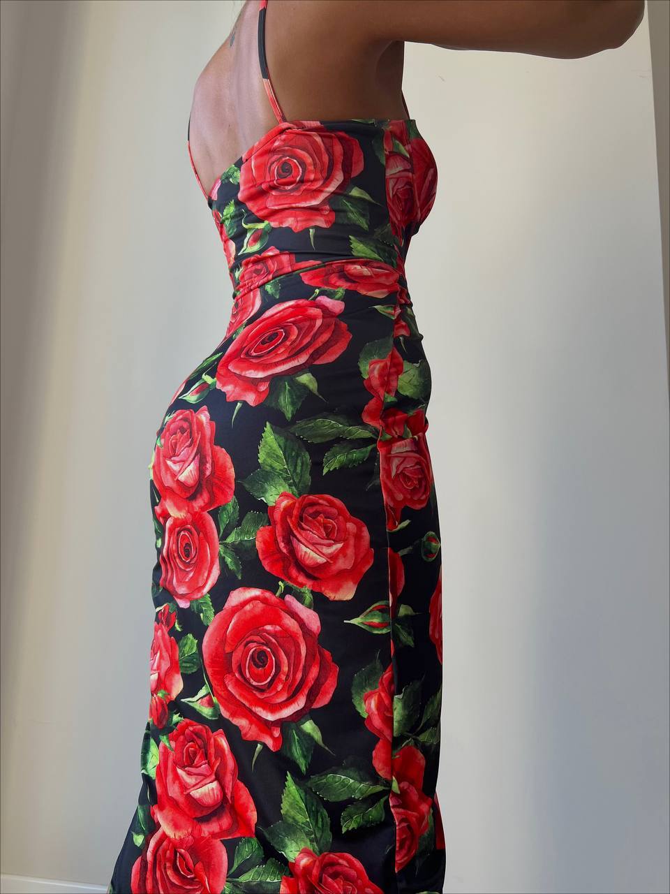 WY166 sukienka damska z rozcięciem