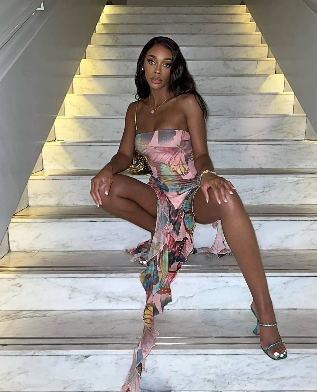 WY170 sukienka damska bez ramiączek z falbanami