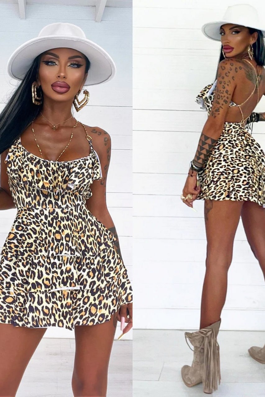 WY172 krótka falbaniasta sukienka w panterkę z łańcuszkowymi ramiączkami